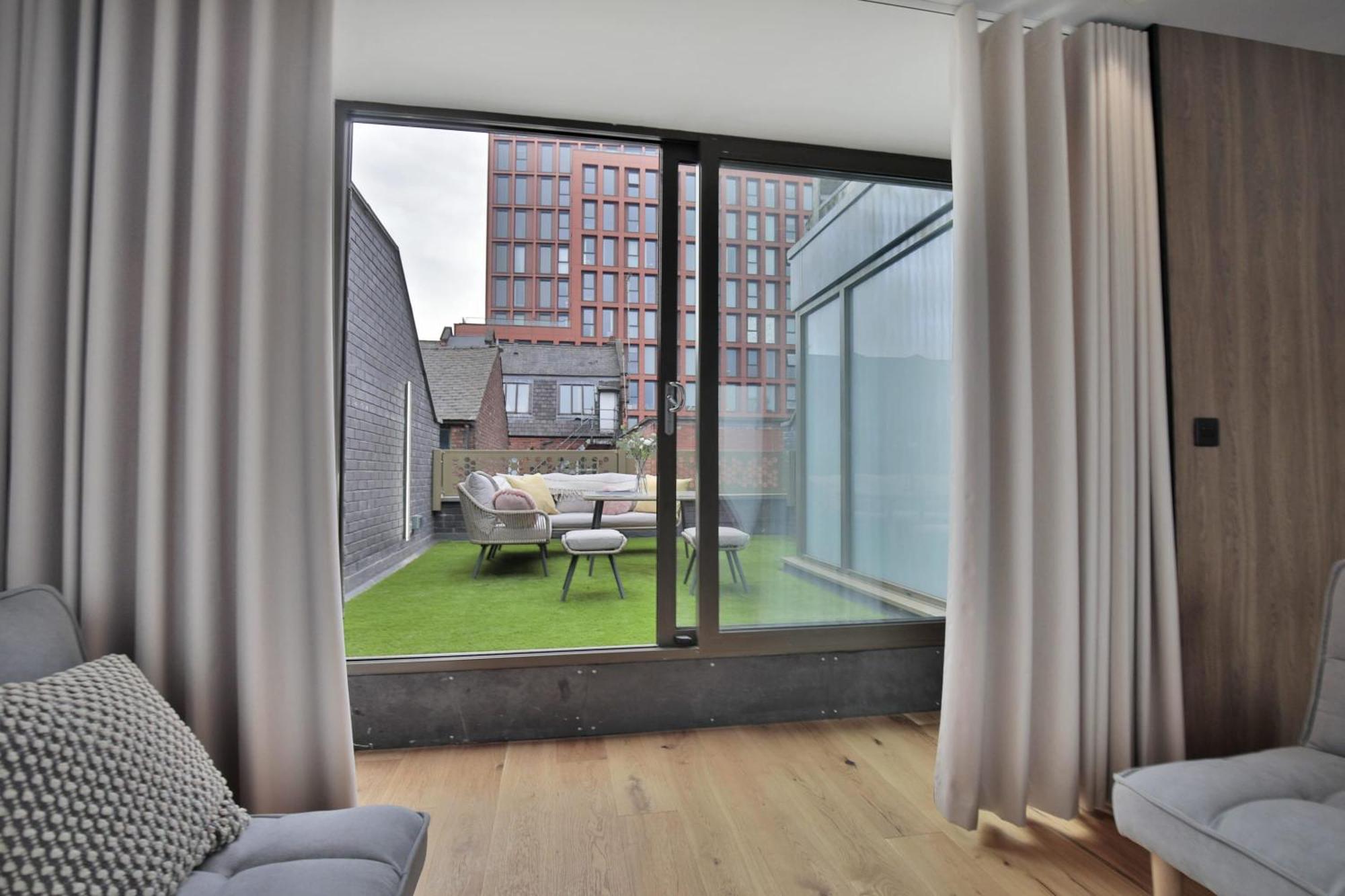 Stunning Luxury Townhouse In Centre Of Manchester Dış mekan fotoğraf